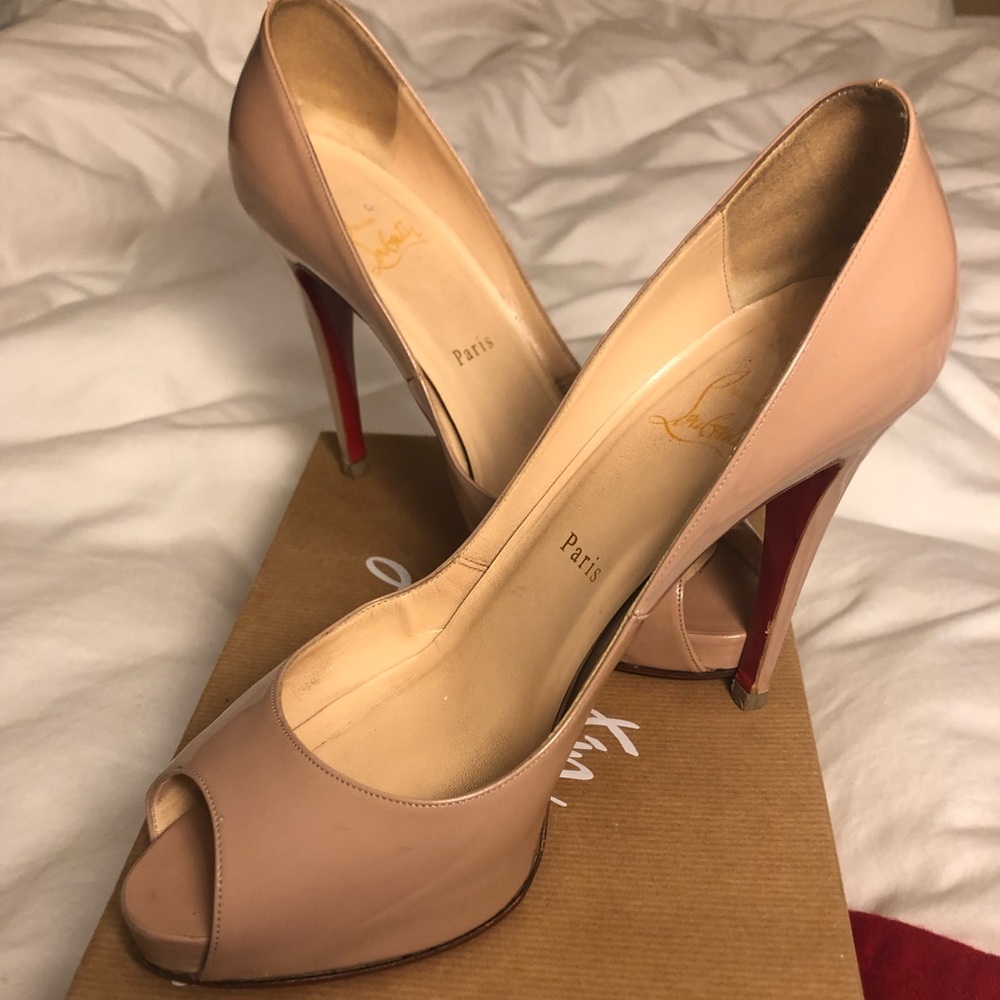 ChristianLouboutin Very Prive 120 Patent Nude Pump